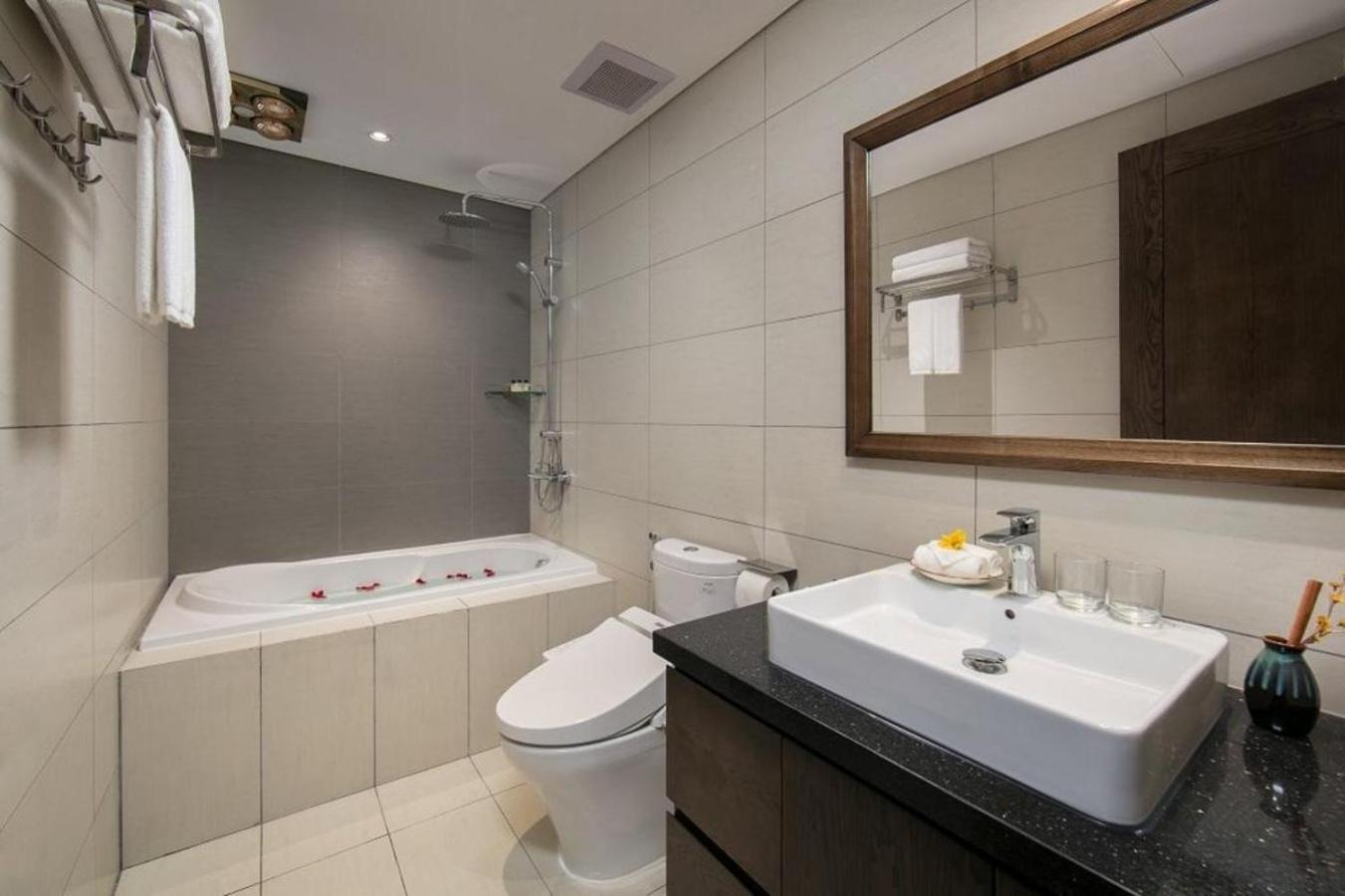 Bloom In - The Residences Khách sạn Hà Nội